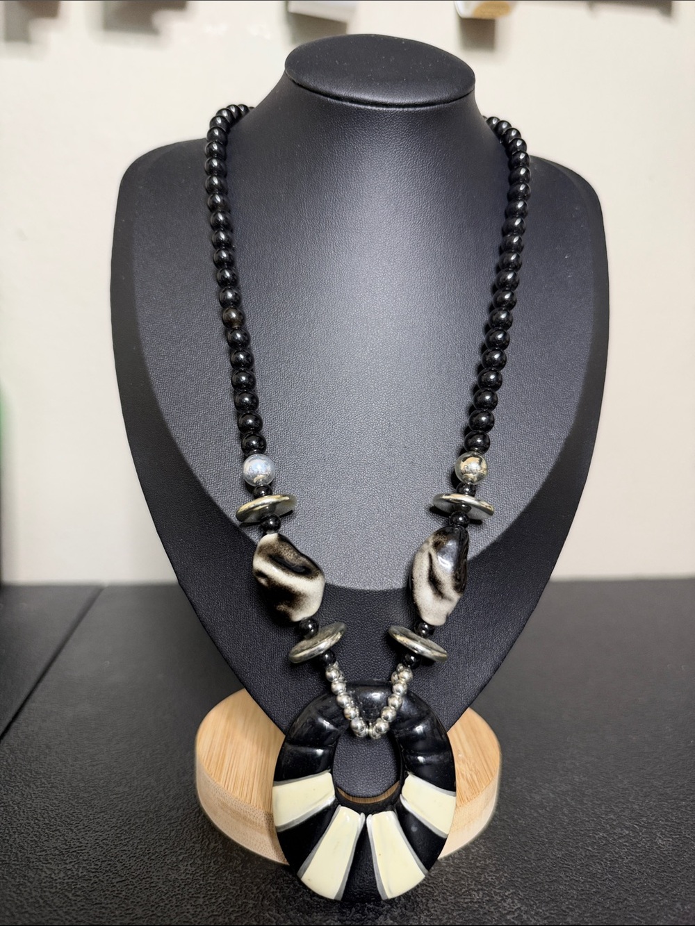 Vintage Statement Black Cream Resin Pendant Necklace